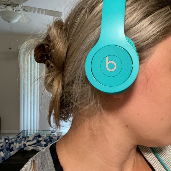 Beats Headphones - Picture 5 of 10